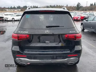 2023 Mercedes-Benz GLB 250 с VIN W1N4M4HB3PW261061, выставлен на аукционе IAAI как лот 41478412 с пробегом 23 500 миль миль и . История ставок и продаж доступна на DreamBid. Изображение 17.