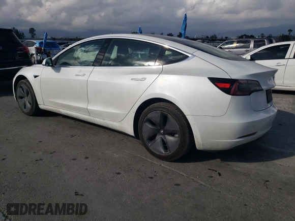 2019 Tesla Model 3 Mid Range with VIN 5YJ3E1EA5KF485116, listed as a Copart auction lot 49289295 with 39,911 mi miles and Salvage Title. Bid and sale history available at DreamBid. Image 2.