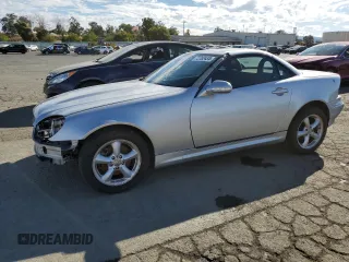 2004 Mercedes-Benz SLK-Class with VIN WDBKK65F14F307519, listed as a Copart auction lot 72282434 with 0 mi miles and Clean Title. Bid and sale history available at carsss.com. Image 1.