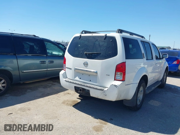 2005 Nissan Pathfinder SE with VIN 5N1AR18UX5C791209, listed as a IAAI auction lot 41752470 with 178,465 mi miles. Bid and sale history available at carsss.com. Image 4.