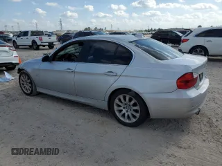 2007 BMW 3 Series 335i with VIN WBAVB73547VF52520, listed as a Copart auction lot 81725714 with 157,455 mi miles and Clean Title. Bid and sale history available at carsss.com. Image 2.