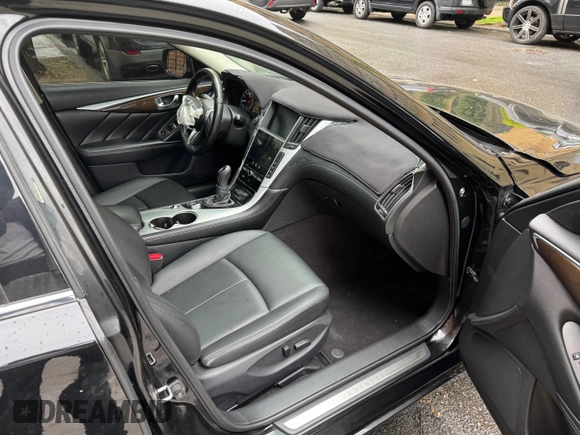 2020 Infiniti Q50 with VIN JN1EV7AR9LM252987, listed as a IAAI auction lot 42172320 with 55,119 mi miles and . Bid and sale history available at DreamBid. Image 5.
