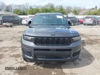 2024 Jeep Grand Cherokee Limited with VIN 1C4RJKBG6R8617895, listed as a IAAI auction lot 42084511 with 8,735 mi miles and . Bid and sale history available at DreamBid. Image 12.
