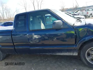 2003 GMC Sonoma SLS with VIN 1GTCS19X538118757, listed as a IAAI auction lot 41794576 with 184,482 mi miles and . Bid and sale history available at DreamBid. Image 13.