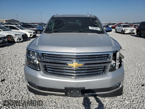 2017 Chevrolet Suburban Premier z VIN 1GNSKJKC4HR316953, wystawiony jako Copart lot #76944884 z przebiegiem 105 753 mil mil oraz Szkoda całkowita • Salvage title. Historia ofert i sprzedaży dostępna na DreamBid. Obrazek 5.