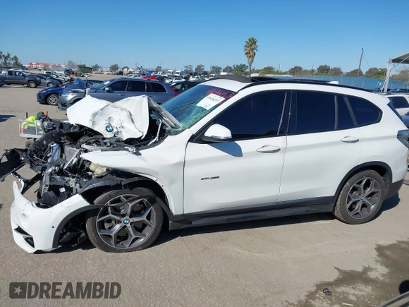 2016 BMW X1 xDrive28i z VIN WBXHT3C32G5E51855, wystawiony jako IAAI lot #41634237 z przebiegiem 69 101 mil mil oraz . Historia ofert i sprzedaży dostępna na DreamBid. Obrazek 13.