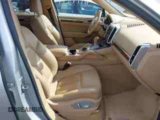2011 Porsche Cayenne S Hybrid with VIN WP1AE2A20BLA91823, listed as a IAAI auction lot 41919847 with 190,623 mi miles. Bid and sale history available at carsss.com. Image 5.