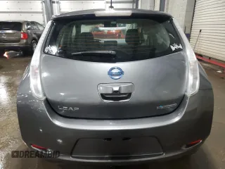 2017 Nissan LEAF S with VIN 1N4BZ0CP6HC308698, listed as a Copart auction lot 85581184 with 30,577 mi miles and Salvage Title. Bid and sale history available at carsss.com. Image 6.