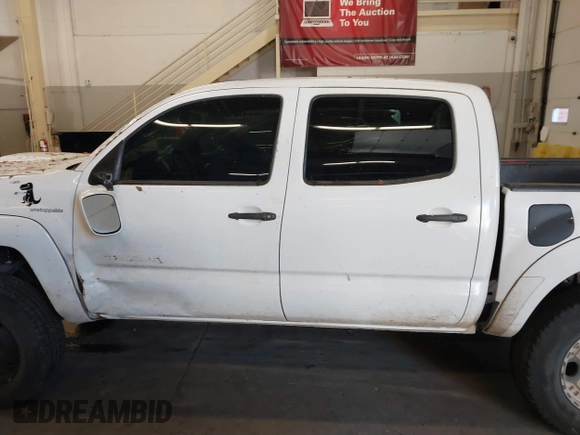 2011 Toyota Tacoma PreRunner with VIN 3TMJU4GN9BM112376, listed as a IAAI auction lot 40884050 with 120,321 mi miles and . Bid and sale history available at DreamBid. Image 15.