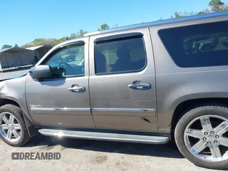 2011 GMC Yukon XL Denali with VIN 1GKS2MEF4BR280225, listed as a IAAI auction lot 41732220 with 121,684 mi miles. Bid and sale history available at carsss.com. Image 15.