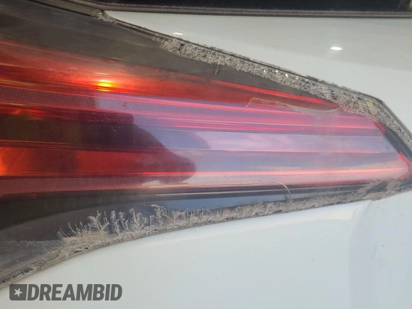 2018 Toyota RAV4 LE with VIN JTMBFREV0JJ183685, listed as a IAAI auction lot 42774230 with 81,554 mi miles and . Bid and sale history available at DreamBid. Image 7.