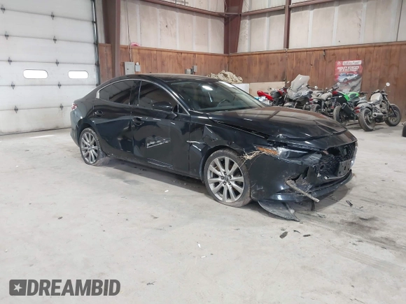 2020 Mazda 3 Premium with VIN 3MZBPBEM4LM123018, listed as a IAAI auction lot 41967652 with 84,642 mi miles and . Bid and sale history available at DreamBid. Image 1.