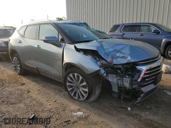 2024 Chevrolet Blazer Premier z VIN 3GNKBFR42RS177156, wystawiony jako Copart lot #79266734 z przebiegiem 13 783 mil mil oraz Szkoda całkowita • Salvage title. Historia ofert i sprzedaży dostępna na DreamBid. Obrazek 4.
