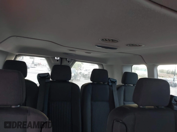 2017 Ford Transit XL с VIN 1FBZX2ZM8HKB08231, выставлен на аукционе IAAI как лот 41422653 с пробегом Не указан миль и . История ставок и продаж доступна на DreamBid. Изображение 18.