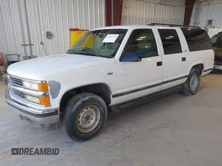 1999 Chevrolet Suburban with VIN 3GNFK16RXXG251900, listed as a IAAI auction lot 42207733 with 224,819 mi miles and . Bid and sale history available at DreamBid. Image 2.