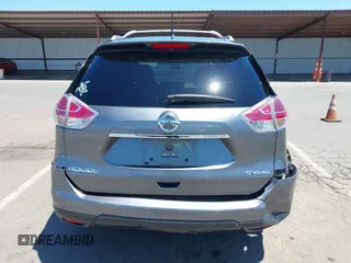 2015 Nissan Rogue SV z VIN 5N1AT2MK1FC853092, wystawiony jako IAAI lot #42327990 z przebiegiem 92 794 mil mil oraz . Historia ofert i sprzedaży dostępna na DreamBid. Obrazek 16.