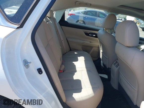 2015 Nissan Altima SL z VIN 1N4BL3AP2FC571645, wystawiony jako IAAI lot #42095010 z przebiegiem 124 881 mil mil oraz . Historia ofert i sprzedaży dostępna na DreamBid. Obrazek 8.