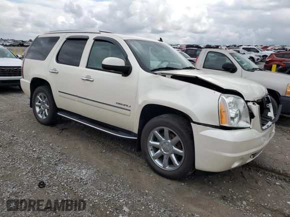 2013 GMC Yukon Denali with VIN 1GKS2EEF8DR185675, listed as a Copart auction lot 72994644 with 141,326 mi miles and Salvage Title. Bid and sale history available at carsss.com. Image 4.