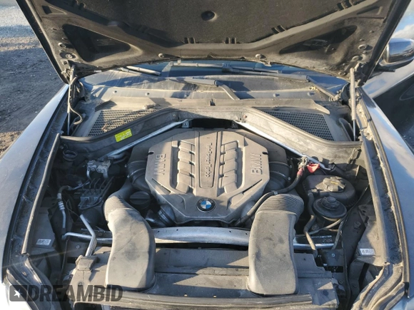 2011 BMW X6 50i z VIN 5UXFG8C56BLZ96125, wystawiony jako Copart lot #45690425 z przebiegiem 69 732 mil mil oraz Szkoda całkowita • Salvage title. Historia ofert i sprzedaży dostępna na DreamBid. Obrazek 11.