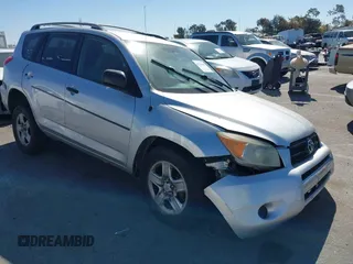 2006 Toyota RAV4 with VIN JTMZD33V666019002, listed as a IAAI auction lot 41706689 with 199,757 mi miles and . Bid and sale history available at DreamBid. Image 1.