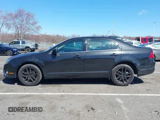 2011 Ford Fusion SEL with VIN 3FAHP0JGXBR125025, listed as a IAAI auction lot 41901192 with 165,822 mi miles. Bid and sale history available at carsss.com. Image 14.
