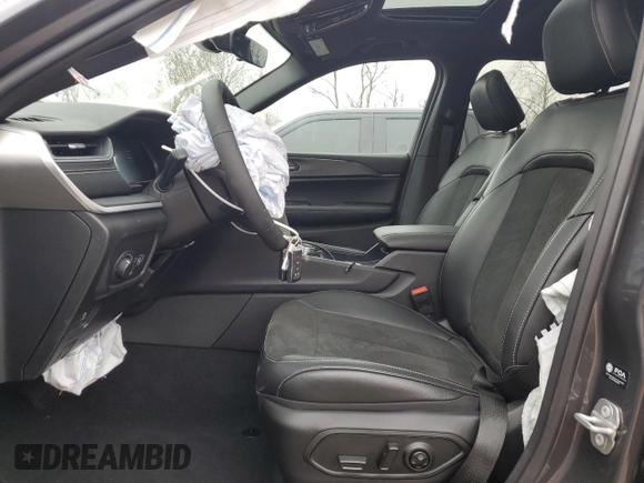 2025 Jeep Grand Cherokee Laredo with VIN 1C4RJHAG4SC272275, listed as a Copart auction lot 79920004 with 712 mi miles and Salvage Title. Bid and sale history available at DreamBid. Image 7.