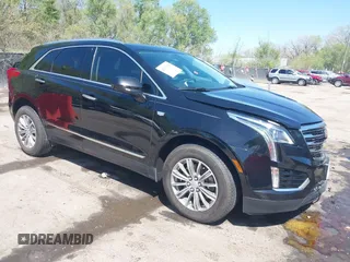 2017 Cadillac XT5 Luxury FWD z VIN 1GYKNBRS7HZ227732, wystawiony jako IAAI lot #42035099 z przebiegiem 76 260 mil mil oraz . Historia ofert i sprzedaży dostępna na DreamBid. Obrazek 1.