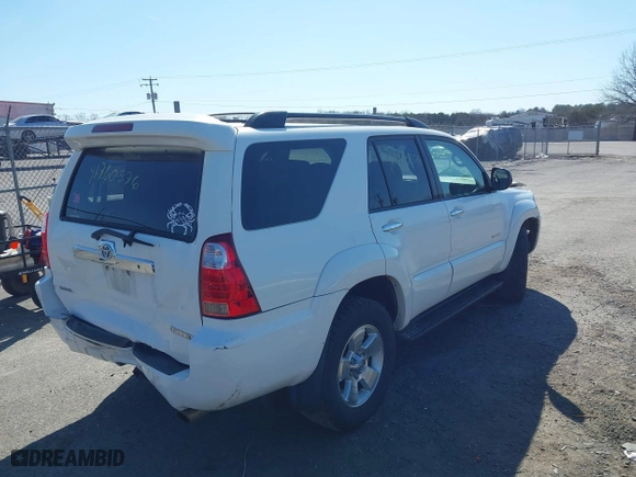 2007 Toyota 4Runner SR5 with VIN JTEBU14R070119880, listed as a IAAI auction lot 41760576 with 291,698 mi miles. Bid and sale history available at carsss.com. Image 4.