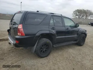 2005 Toyota 4Runner SR5 with VIN JTEZU14R058039492, listed as a Copart auction lot 53201305 with 226,433 mi miles and Salvage Title. Bid and sale history available at carsss.com. Image 3.
