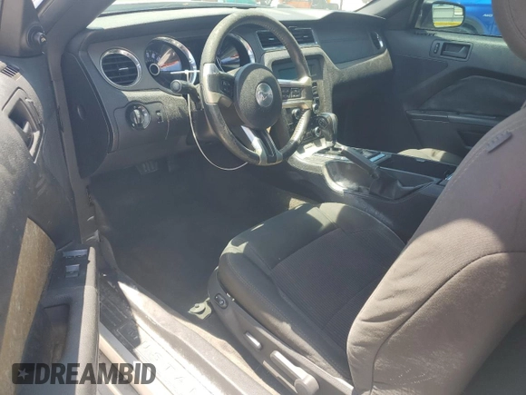 2014 Ford Mustang V6 with VIN 1ZVBP8EM6E5280254, listed as a Copart auction lot 61367625 with 81,346 mi miles and Salvage title. Bid and sale history available at DreamBid. Image 8.