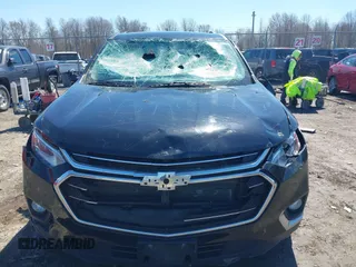 2019 Chevrolet Traverse LT Cloth with VIN 1GNEVGKW1KJ193586, listed as a IAAI auction lot 42044908 with 137,823 mi miles. Bid and sale history available at carsss.com. Image 13.