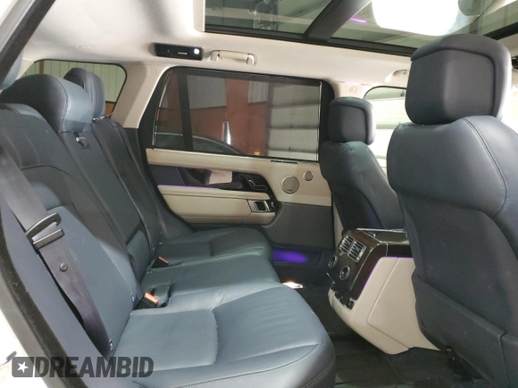 2020 Land Rover Range Rover z VIN SALGS5SEXLA572439, wystawiony jako Copart lot #84439144 z przebiegiem 64 829 mil mil oraz Czysty tytuł • Clean title. Historia ofert i sprzedaży dostępna na DreamBid. Obrazek 11.
