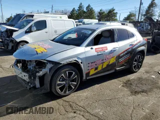 2020 Lexus UX with VIN JTHP3JBH3L2024136, listed as a Copart auction lot 83823044 with 73,440 mi miles and Salvage Title. Bid and sale history available at carsss.com. Image 1.