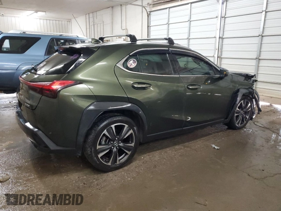 2019 Lexus UX 200 with VIN JTHY3JBH2K2019447, listed as a Copart auction lot 60448565 with 122,586 mi miles and Salvage title. Bid and sale history available at DreamBid. Image 3.