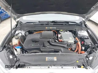 2016 Ford Fusion Energi SE Luxury with VIN 3FA6P0PU9GR357076, listed as a IAAI auction lot 42081615 with 174,234 mi miles. Bid and sale history available at carsss.com. Image 10.