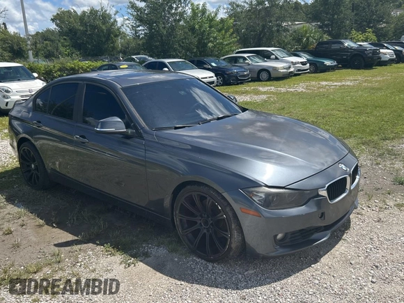 2013 BMW 3 Series 328i z VIN WBA3A5G53DNP19158, wystawiony jako Copart lot #65595645 z przebiegiem 173 331 mil mil oraz Czysty tytuł • Clean title. Historia ofert i sprzedaży dostępna na DreamBid. Obrazek 1.