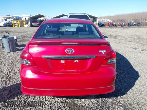 2009 Toyota Yaris z VIN JTDBT903391315199, wystawiony jako IAAI lot #41557557 z przebiegiem 188 971 mil mil oraz . Historia ofert i sprzedaży dostępna na DreamBid. Obrazek 16.