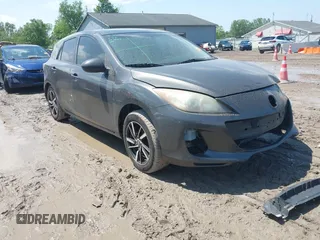 2012 Mazda 3 i Touring z VIN JM1BL1L79C1532909, wystawiony jako IAAI lot #42469469 z przebiegiem 207 597 mil mil oraz . Historia ofert i sprzedaży dostępna na DreamBid. Obrazek 1.