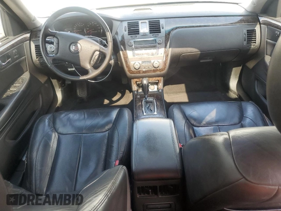 2009 Cadillac DTS 1SA z VIN 1G6KD57Y19U136085, wystawiony jako Copart lot #56983425 z przebiegiem 115 468 mil mil oraz Czysty tytuł • Clean title. Historia ofert i sprzedaży dostępna na DreamBid. Obrazek 8.