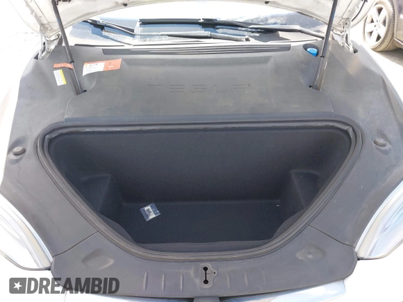 2016 Tesla Model S 90D with VIN 5YJSA1E22GF155747, listed as a IAAI auction lot 42630085 with 97,896 mi miles and . Bid and sale history available at DreamBid. Image 10.