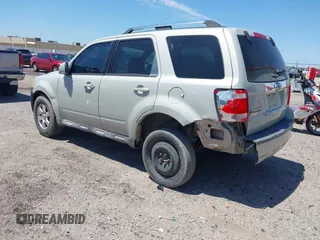 2009 Ford Escape Limited z VIN 1FMCU04G79KB35059, wystawiony jako IAAI lot #42302842 z przebiegiem 248 440 mil mil oraz . Historia ofert i sprzedaży dostępna na DreamBid. Obrazek 3.