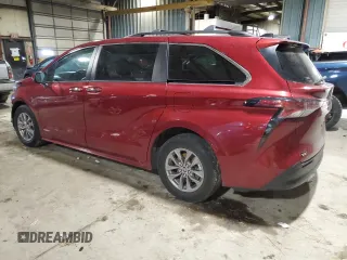 2021 Toyota Sienna XLE with VIN 5TDJRKEC2MS068568, listed as a Copart auction lot 47286955 with 2,523 mi miles and Salvage title. Bid and sale history available at DreamBid. Image 2.