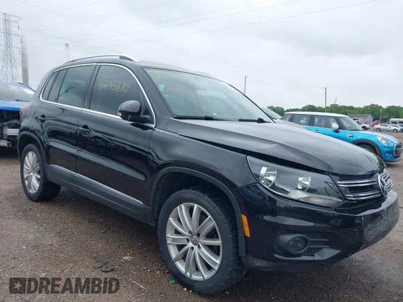 2012 Volkswagen Tiguan SE z VIN WVGBV7AX0CW558863, wystawiony jako IAAI lot #42285870 z przebiegiem 158 521 mil mil oraz . Historia ofert i sprzedaży dostępna na DreamBid. Obrazek 6.