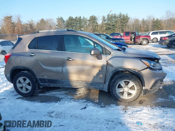 2018 Chevrolet Trax LT with VIN 3GNCJPSB1JL204447, listed as a IAAI auction lot 41412002 with 130,654 mi miles. Bid and sale history available at carsss.com. Image 13.