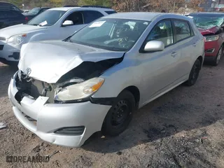 2011 Toyota Matrix with VIN 2T1KU4EE6BC727547, listed as a IAAI auction lot 41810653 with 1 mi miles. Bid and sale history available at carsss.com. Image 17.