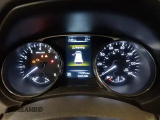 2015 Nissan Rogue SV z VIN 5N1AT2MV6FC903897, wystawiony jako IAAI lot #42353248 z przebiegiem 71 895 mil mil oraz . Historia ofert i sprzedaży dostępna na DreamBid. Obrazek 7.