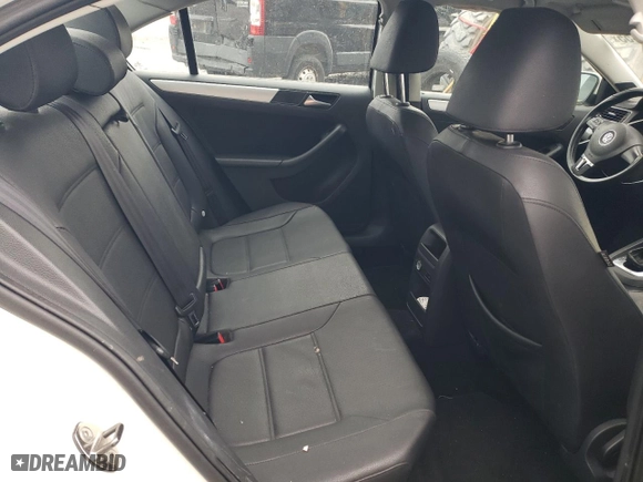 2012 Volkswagen Jetta Sedan TDI w/Premium with VIN 3VWLL7AJXCM417595, listed as a Copart auction lot 47739455 with 153,437 mi miles and Clean Title. Bid and sale history available at carsss.com. Image 10.
