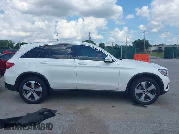 2017 Mercedes-Benz GLC 300 с VIN WDC0G4JBXHF263828, выставлен на аукционе IAAI как лот 42587272 с пробегом 39 275 миль миль и . История ставок и продаж доступна на DreamBid. Изображение 13.
