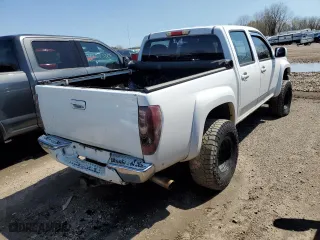 2005 Chevrolet Colorado 1SE LS Z71 with VIN 1GCDS136558105062, listed as a Copart auction lot 49031805 with 200,586 mi miles and Salvage Title. Bid and sale history available at carsss.com. Image 3.