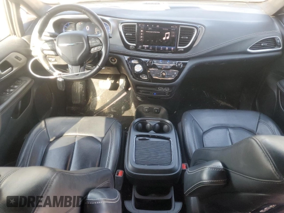 2021 Chrysler Pacifica Hybrid Touring L with VIN 2C4RC1L76MR526898, listed as a Copart auction lot 48133815 with 73,274 mi miles and Salvage title. Bid and sale history available at DreamBid. Image 8.
